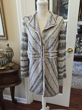 Chico's Long Sweater Jacket Black Gray White Fitted Waist Chivo Sz 1 US Med EUC